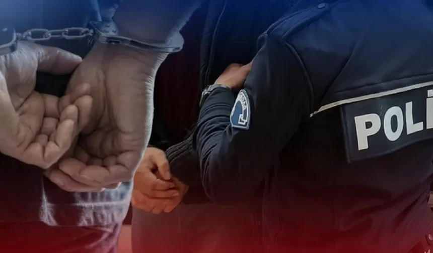 İzmir'de yolsuzluk soruşturması: İki Belediye Başkanına gözaltı