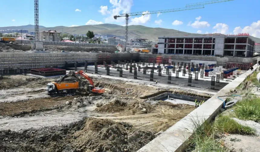 Van’da 800 yataklı hastane için çalışmalar hız kazandı