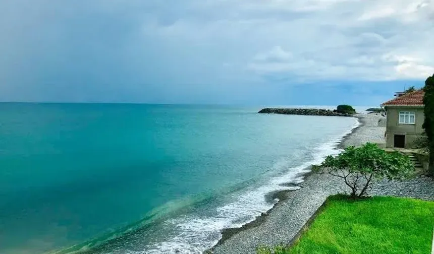 Olumsuz hava deniz keyfini engelledi: Birçok ilde yasak geldi