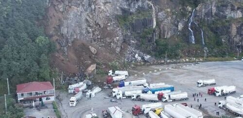 Artvin Hopa’da  Tır Parkı’nda heyelan: 1 ölü